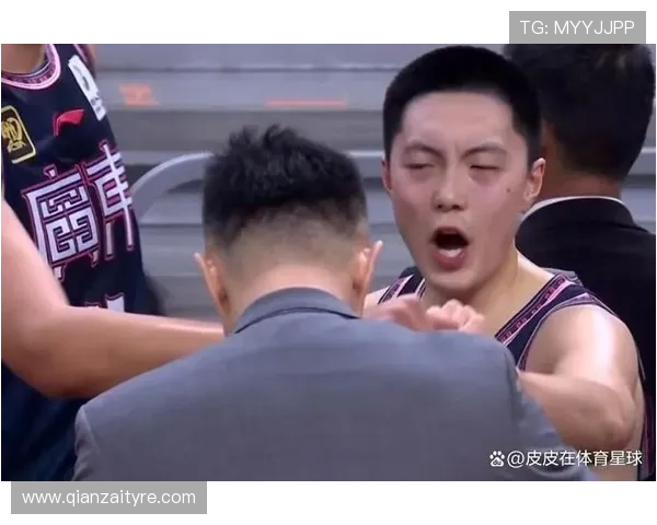 胡明轩全能表现引领球队逆境反弹展现青年核心担当与无限潜力